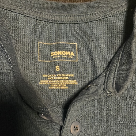 Long Sleeve Shirts in a Bundle - Picture 5 of 5